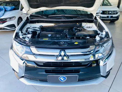 OUTLANDER 2.0 Comfort 16V