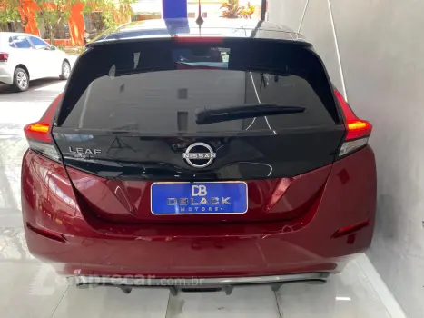 LEAF Aut. (Elétrico)