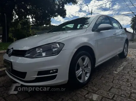 Volkswagen Golf Comfortline 1.4 TSI 140cv Mec. 4 portas