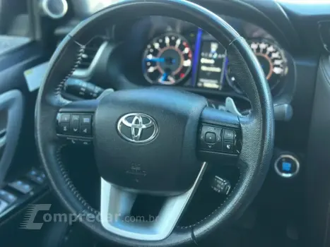 HILUX SW4 2.8 SRX 4X4 16V TURBO INTERCOOLER DIESEL 4P AUTOMÁ