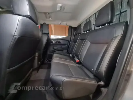 TRITON HPE-S 2.4 CD 4x4 TB DIESEL AUT.