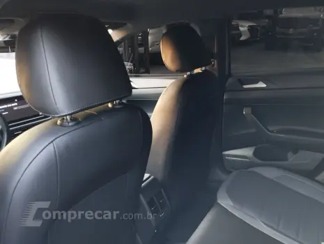 Nivus 1.0 4P FLEX 200 TSI HIGHLINE TURBO AUTOMÁTICO