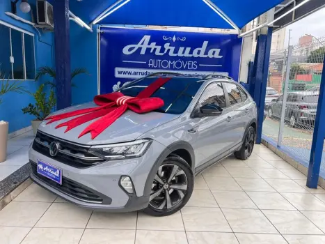 Volkswagen NIVUS 4 portas