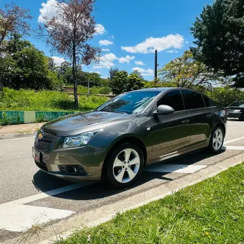 CHEVROLET CRUZE 1.8 LT 16V 4 portas
