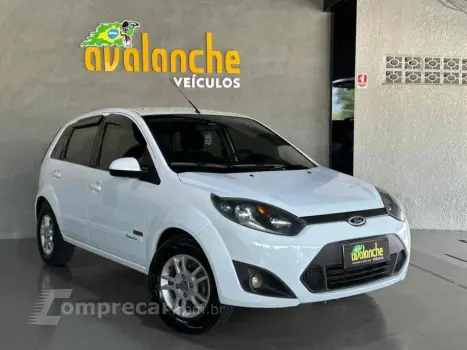 FORD FIESTA 1.6 MPI HATCH 8V FLEX 4P MANUAL 4 portas