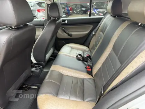 GOLF - 1.6 MI SPORTLINE 8V 4P MANUAL