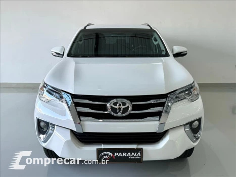 HILUX SW4 2.7 SR 7 LUGARES 4X2 16V FLEX 4P AUTOMÁ