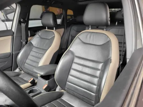 TAOS Highline 1.4 250 TSI Flex Aut.