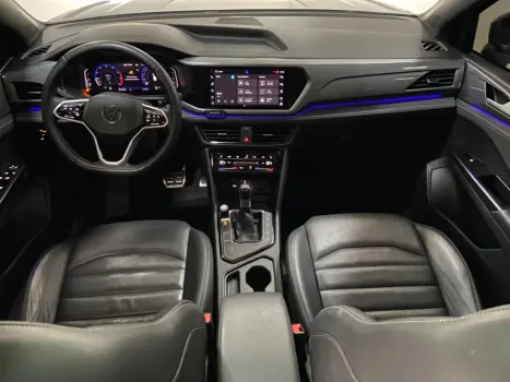 TAOS 1.4 250 TSI TOTAL FLEX HIGHLINE AUTOMÁTICO