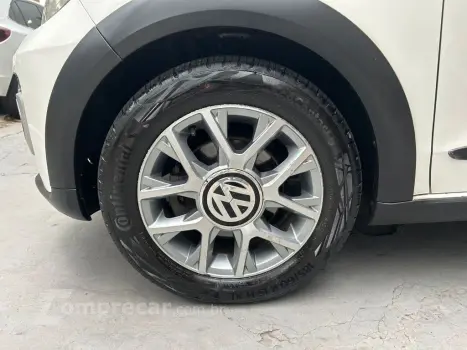 up! cross 1.0 TSI Total Flex 12V 5p