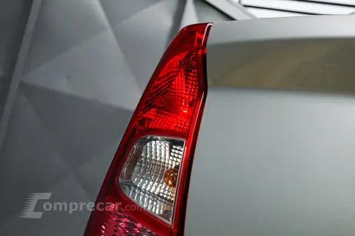 LOGAN 1.6 Expression 8V