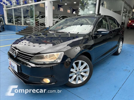 Volkswagen JETTA 2.0 COMFORTLINE FLEX 4P TIPTRONIC 4 portas