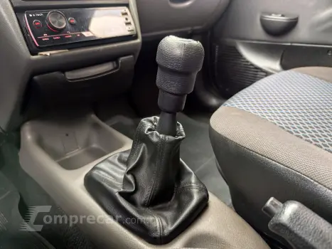 CLASSIC 1.0 MPFI LS 8V FLEX 4P MANUAL