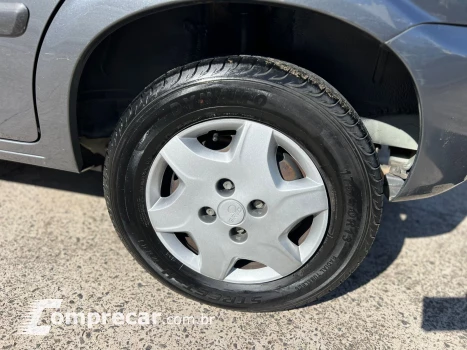 CELTA 1.0 MPFI LT 8V