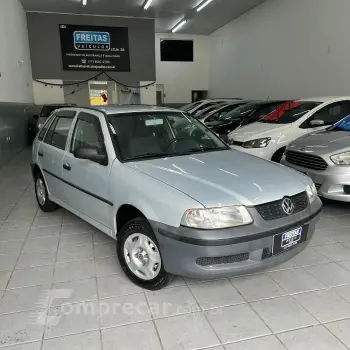 Volkswagen Gol 1.0 Plus 8v 4p 4 portas