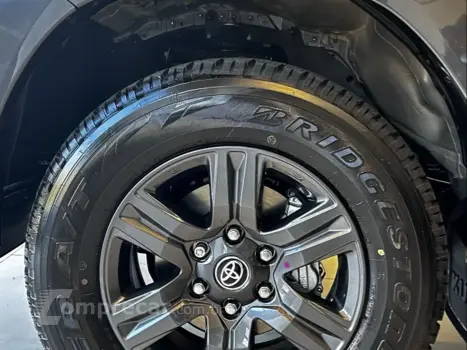 HILUX 2.8 D-4D TURBO CD SR 4X4 AUTOMÁTICO