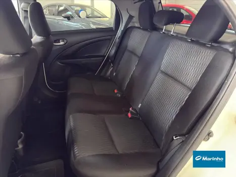 ETIOS 1.3 X 16V FLEX 4P MANUAL