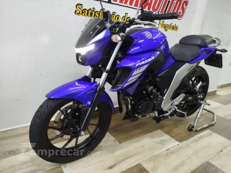 FZ25 FAZER