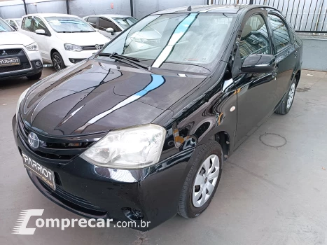 Toyota ETIOS 1.5 XS Sedan 16V 4 portas