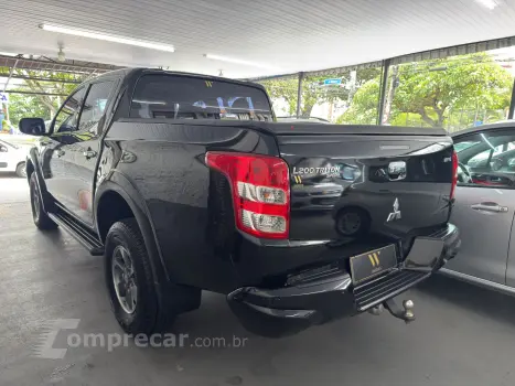 L200 TRITON 2.4 16V Turbo Sport HPE CD 4X4