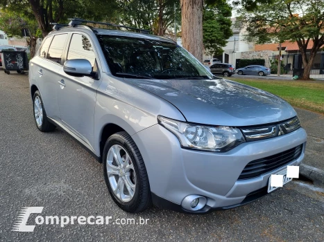 Mitsubishi OUTLANDER 2.0 16V 4 portas