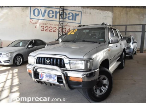 Toyota HILUX - 3.0 SRV 4X2 CD 8V 4P MANUAL 4 portas