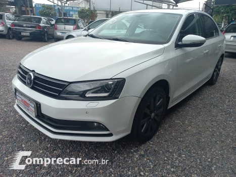 Volkswagen JETTA 2.0 TSI Highline 4 portas