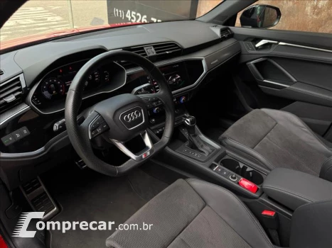 Q3 2.0 40 TFSI Sportback Performance Black Quattro