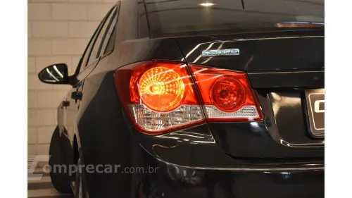 CRUZE SEDAN - 1.8 LT 16V 4P AUTOMÁTICO