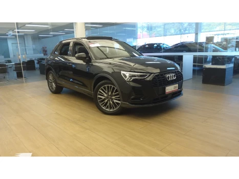 Audi Q3 1.4 35 TFSI GASOLINA BLACK S TRONIC 5 portas