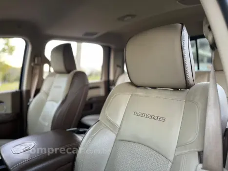 3500 6.7 I6 TURBO DIESEL LARAMIE CD 4X4 AUTOMÁTICO