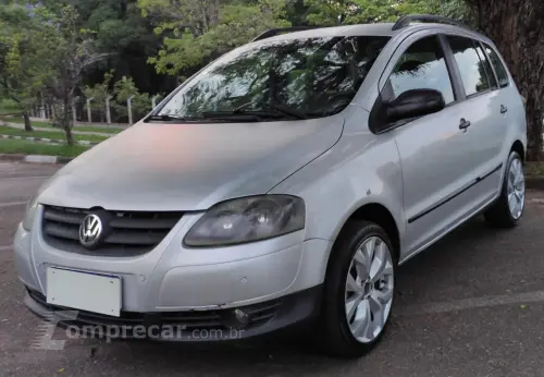 Volkswagen SPACEFOX 1.6 MI Comfortline 8V 4 portas