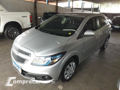 CHEVROLET ONIX 1.4 MPFI LT 8V 4 portas