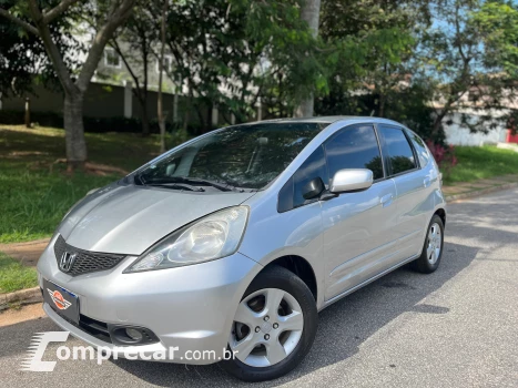 Honda FIT 1.4 LX 8V 4 portas