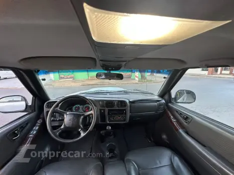 S10 P-Up Executive 2.4 MPFI F.Power CD