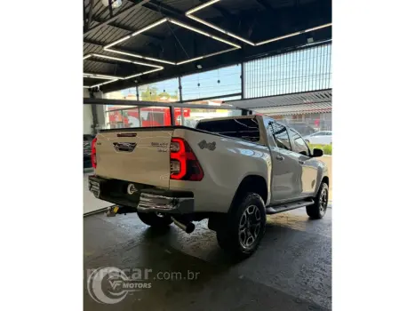 HILUX 2.8 D-4D TURBO DIESEL CD SRX 4X4 AUTOMÁTICO