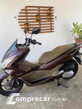 PCX 150 DLX