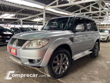 Mitsubishi PAJERO TR4 2.0 FLEX 16V 4X2 AUT. 4 portas