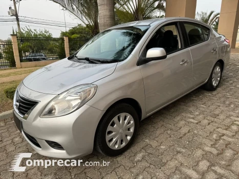 NISSAN VERSA 1.6 SV 16V 4 portas