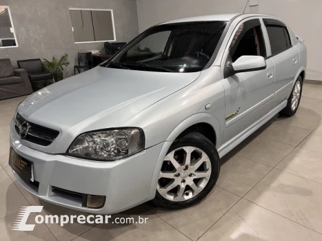 CHEVROLET ASTRA HATCH - 2.0 MPFI ADVANTAGE 8V 4P MANUAL 4 portas