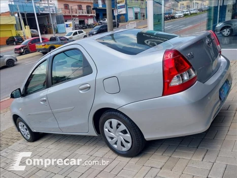 ETIOS 1.5 XS Sedan 16V