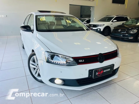 JETTA 2.0 COMFORTLINE FLEX 4P TIPTRONIC