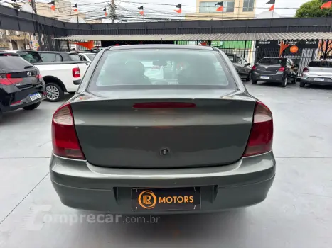 CORSA 1.4 MPFI Premium Sedan 8V