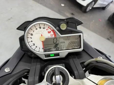 S1000 S1000 R