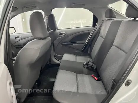 ETIOS 1.5 XLS Sedan 16V