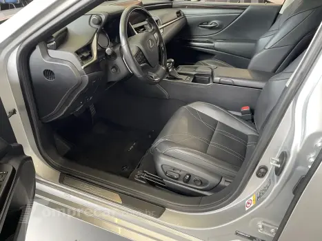 ES 300h 2.5 16V HÍBRIDO CVT