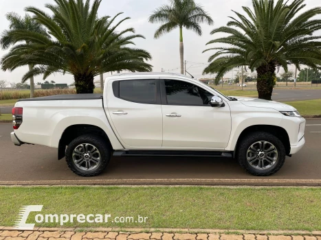 L200 TRITON 2.4 16V Turbo Sport Hpe-s CD 4X4