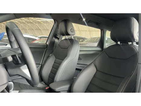 TAOS 1.4 250 TSI TOTAL FLEX HIGHLINE AUTOMÁTICO