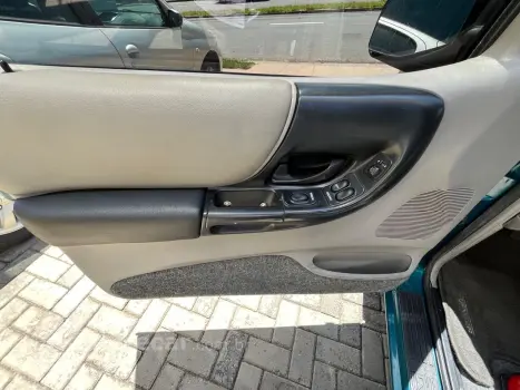 Ranger 4.0 V6 12V STX CABINE ESTENDIDA