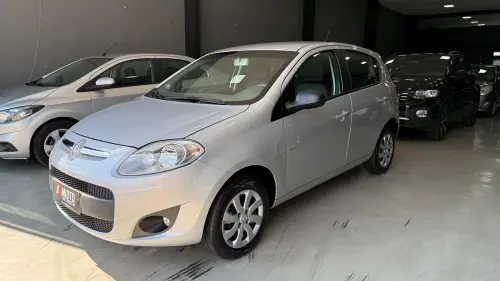 Fiat PALIO ATTRACTIVE 1.4 COMPLETO 4 portas